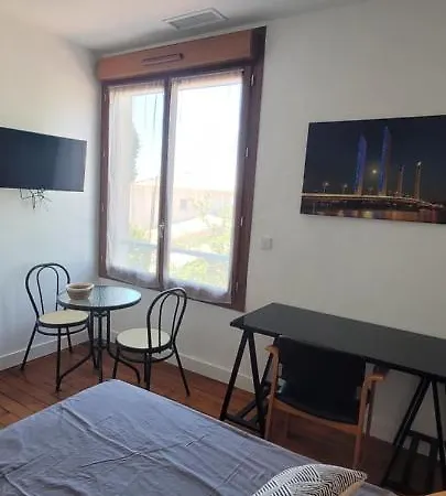 La Maison Partagee D'arlac 3* Mérignac