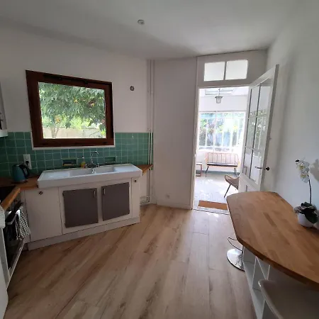 La Maison Partagee D'arlac بيت ضيافة Mérignac