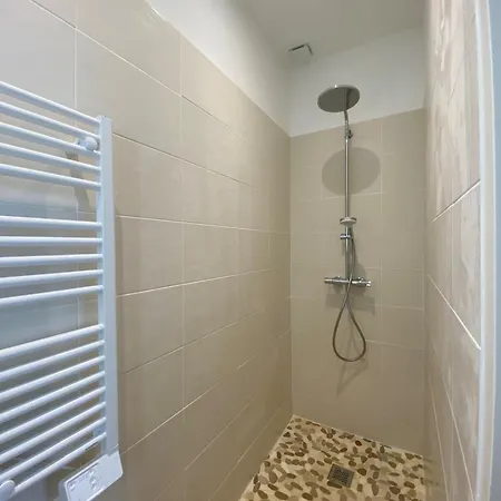 La Maison Partagee D'arlac Guest house Merignac (Gironde)